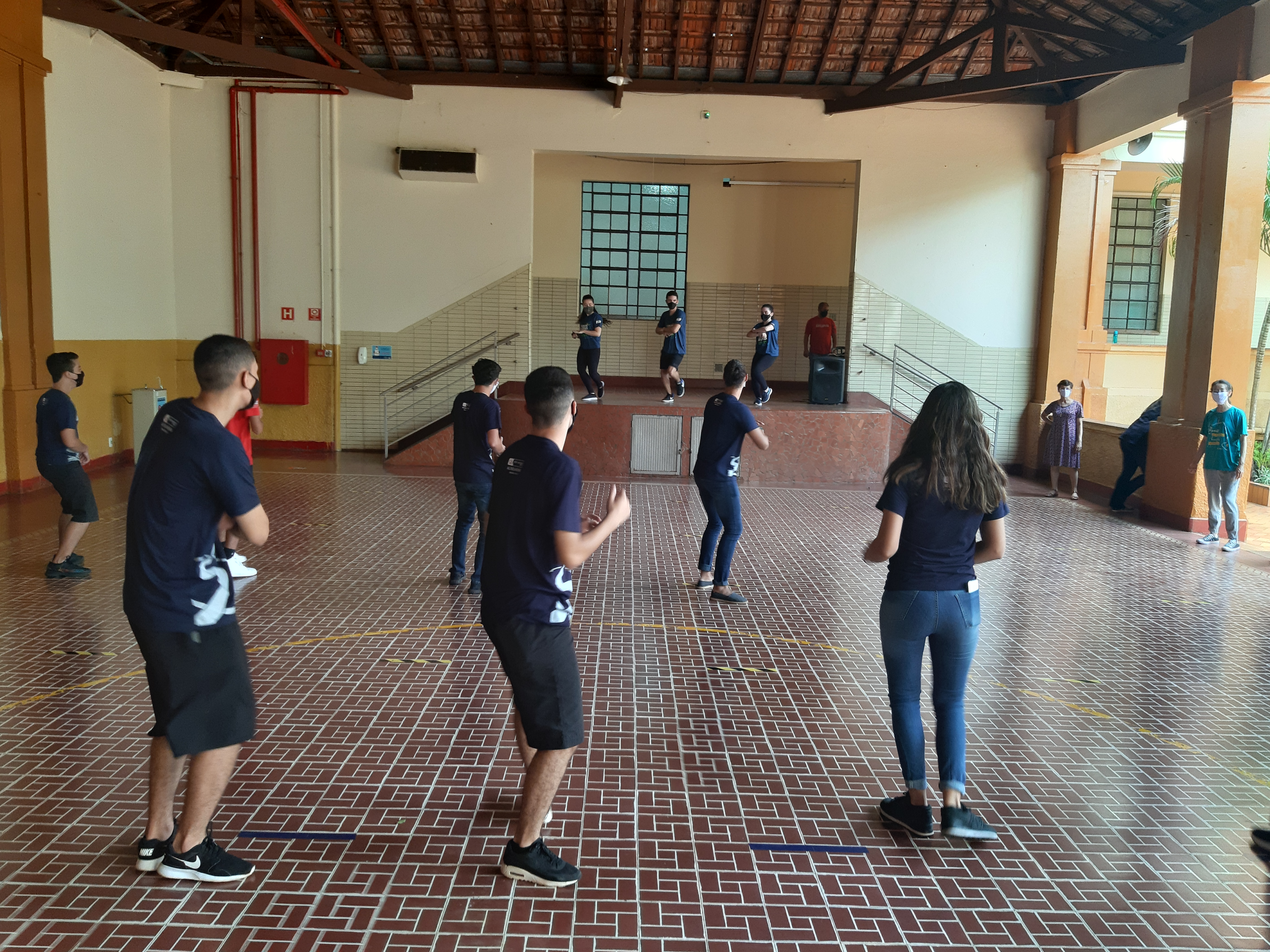 Recreio Dançante marca Dia de Dom Bosco e volta às aulas