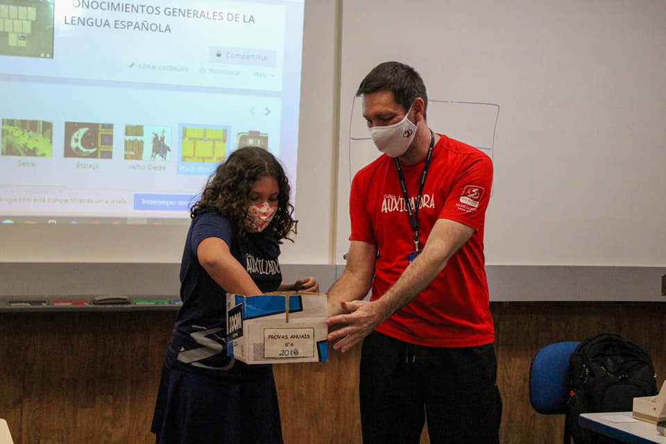 Alunos dos 5ºs anos conhecem professores do Fundamental II