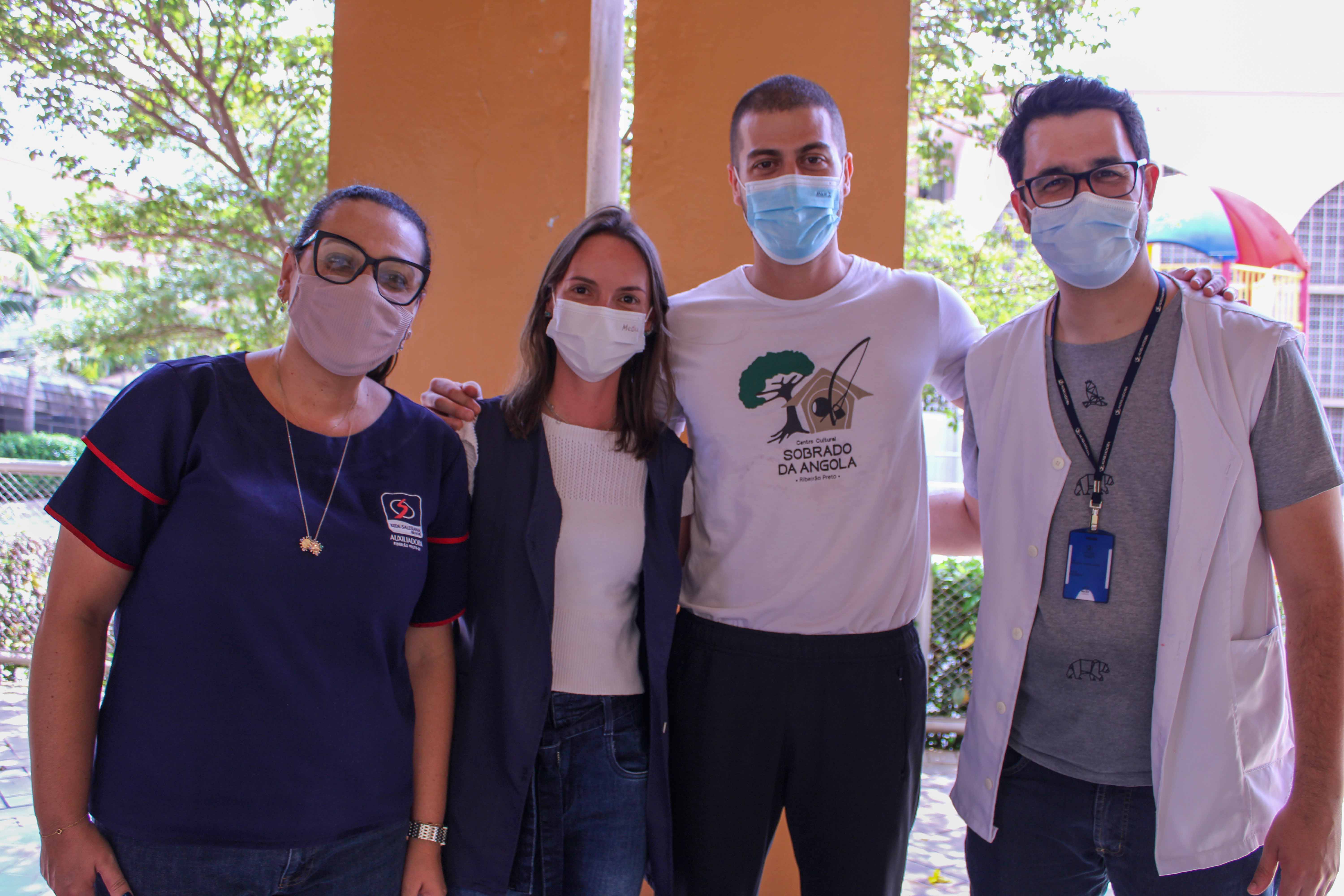 Bate-papo com capoeirista apresenta esporte para alunos dos 9ºs anos