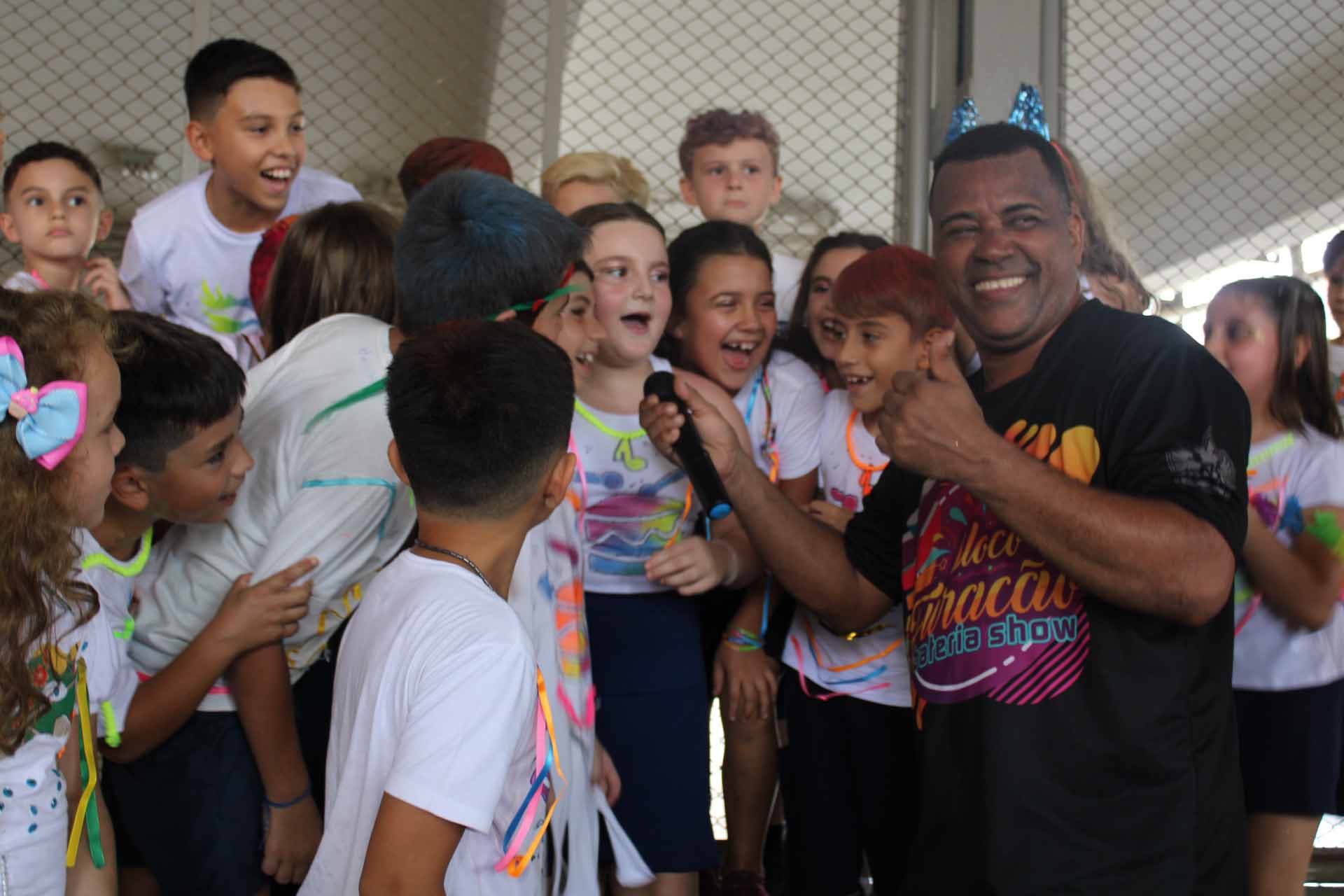 Álbum de fotos - Desfile de fantasias e Bloco Furacão agitam o carnaval do Auxiliadora