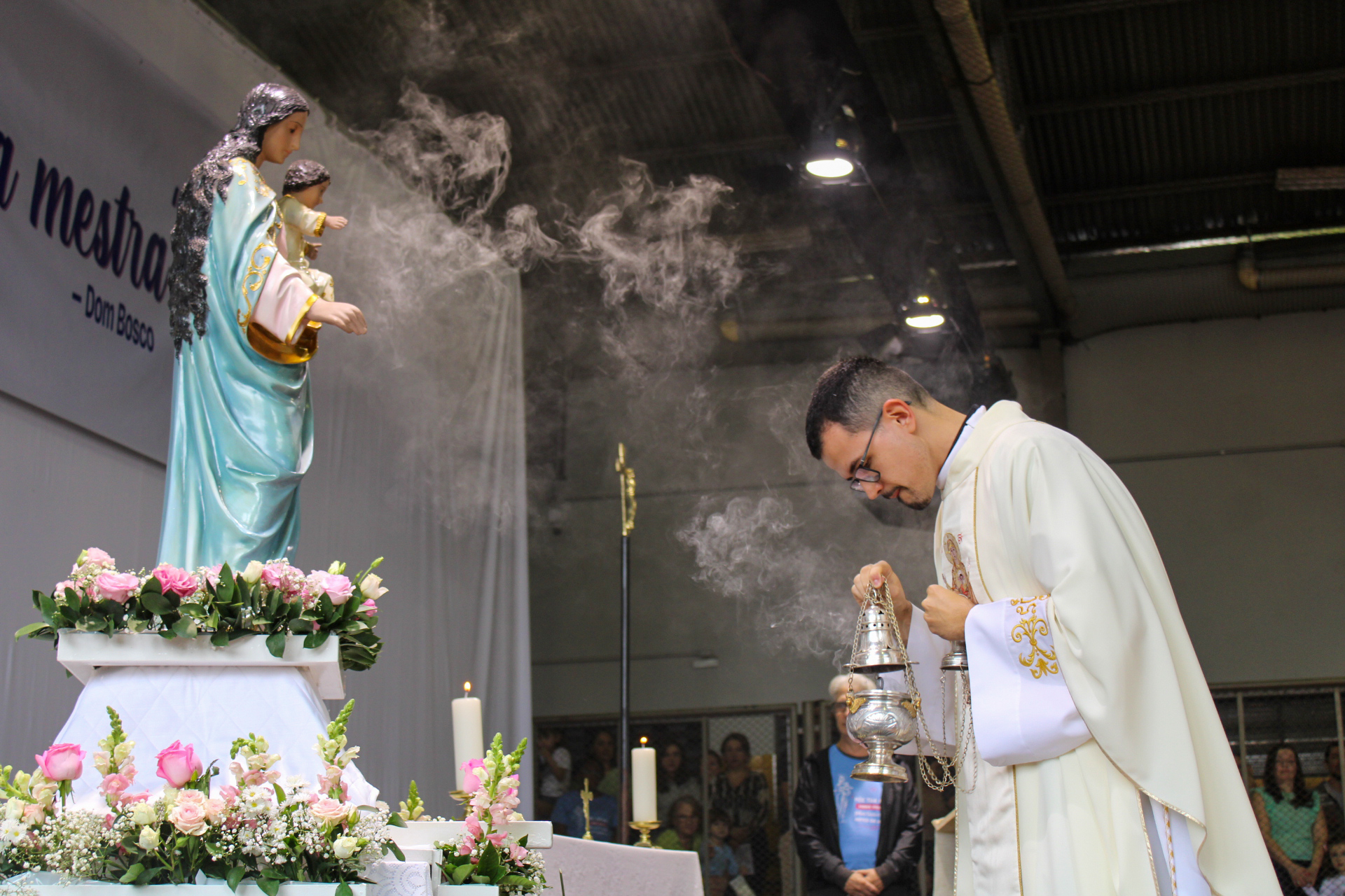 Fé e devoção da Família Salesiana de Ribeirão Preto marcam missa em honra a Nossa Senhora Auxiliadora