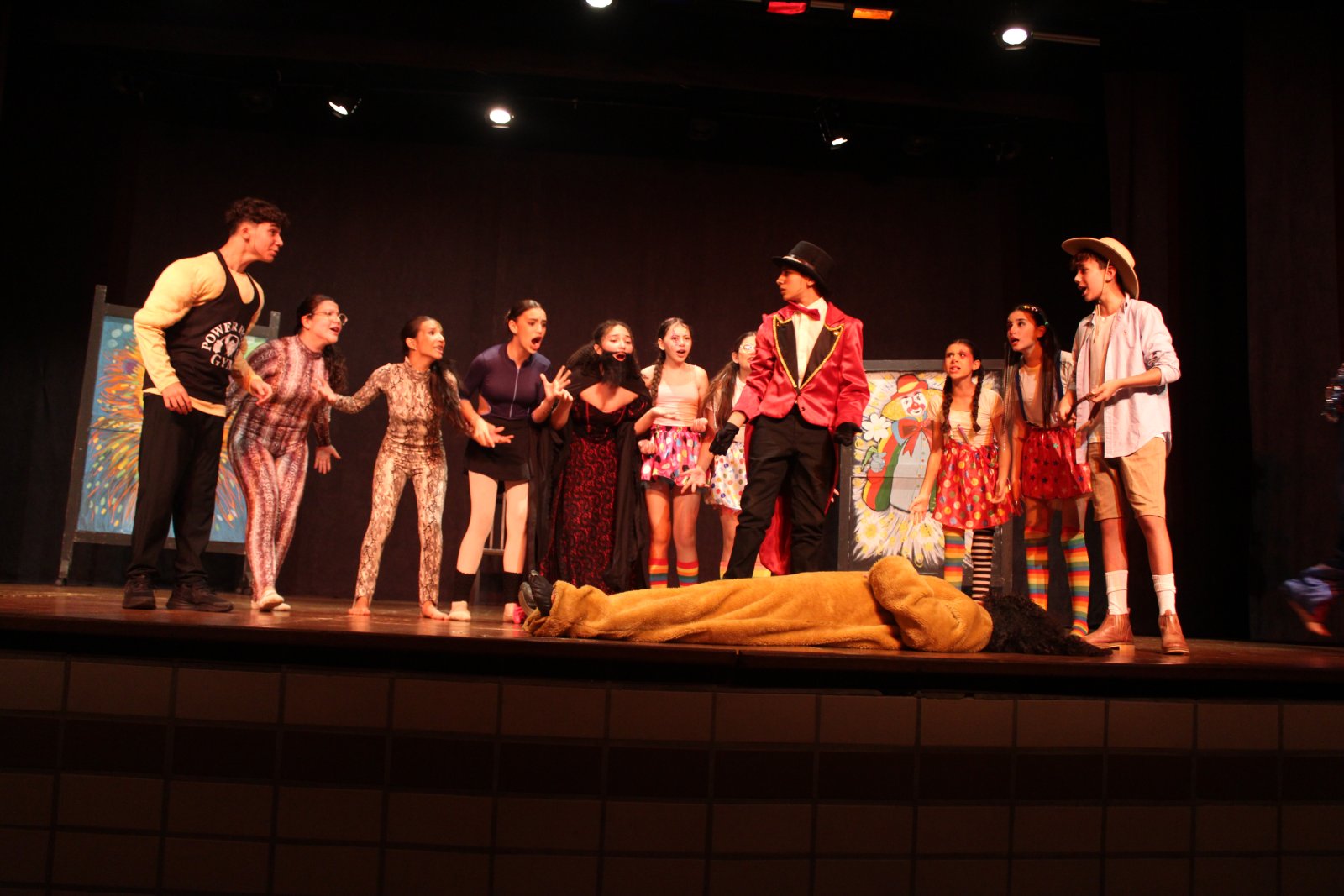 Mostra de Teatro do Auxiliadora estreia com apresentação de alunos do 7º ano